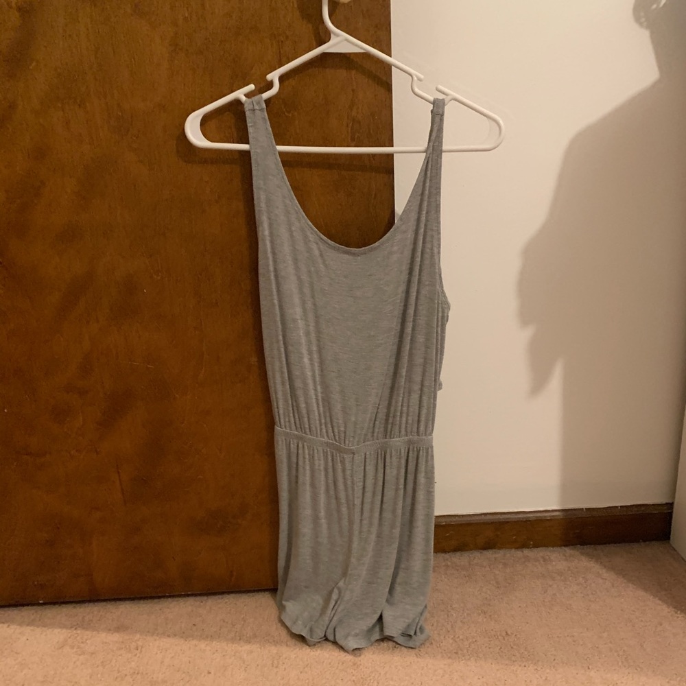 gray old navy romper